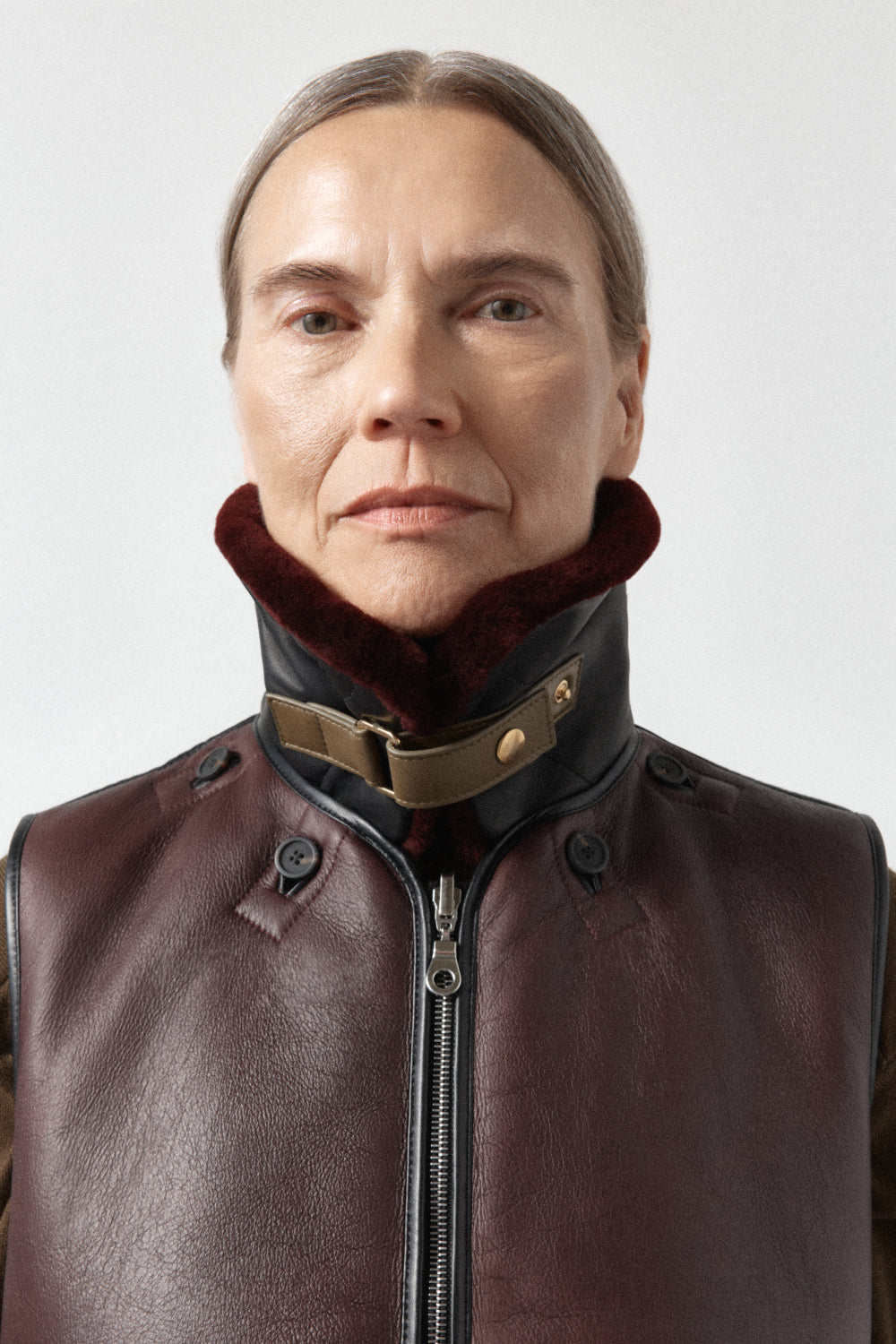Aviator Shearling Latch Collar - Wine / Black