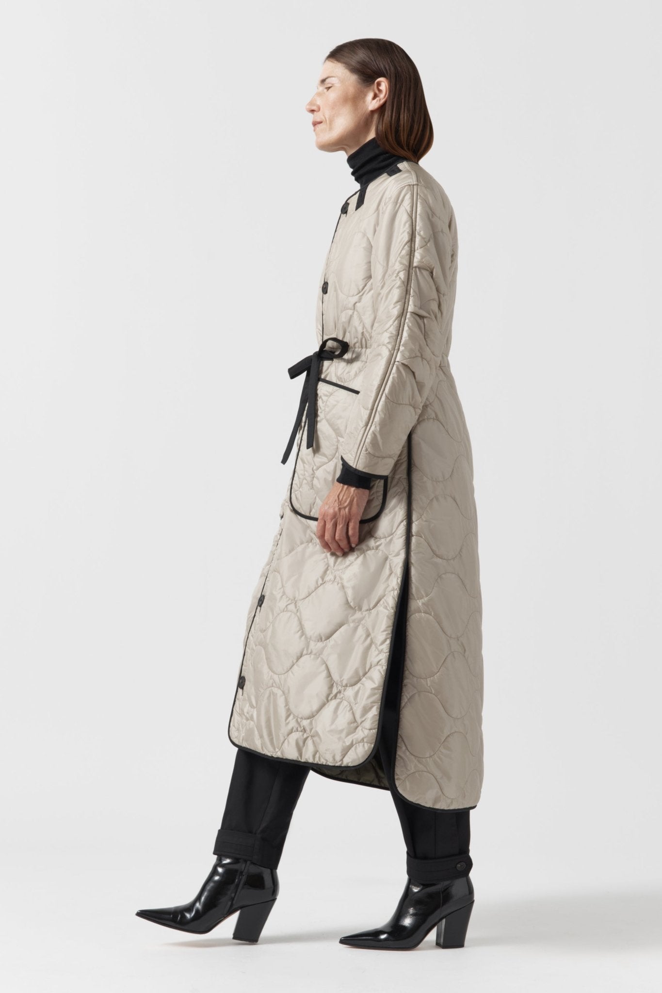 Signature Patchwork Long Quilt - Anthracite & Mineral Green / Dove Grey