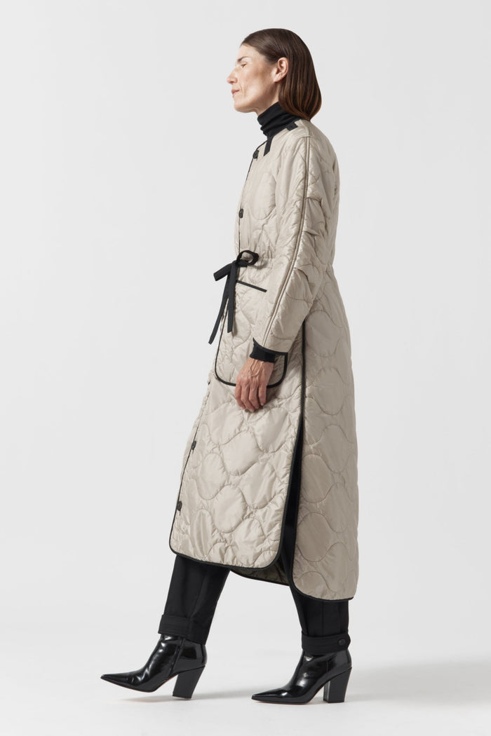 Signature Patchwork Long Quilt - Anthracite & Mineral Green / Dove Grey