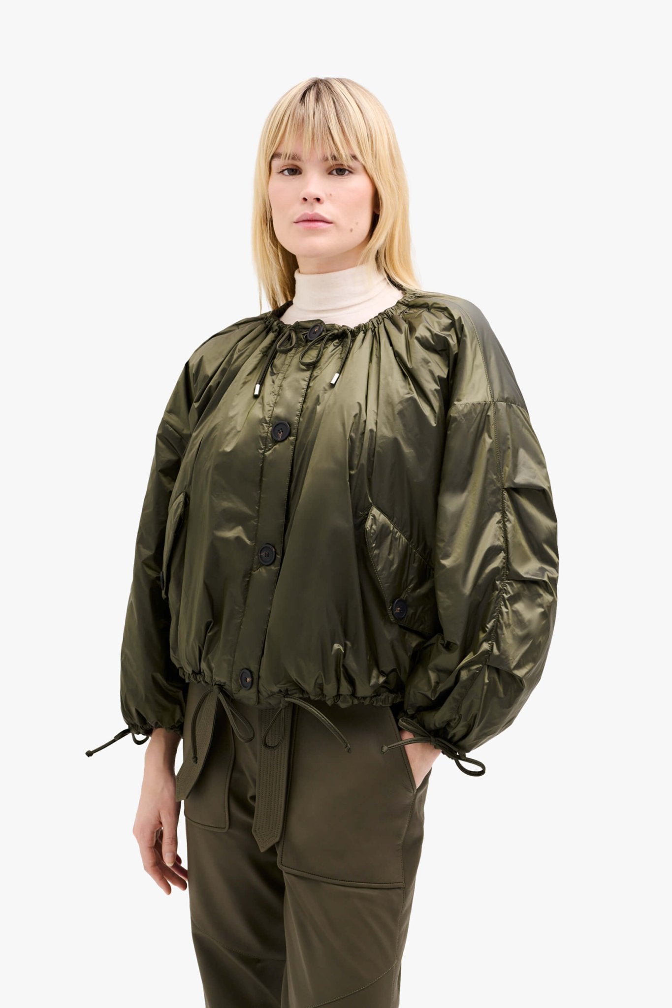 Reverse Model Image