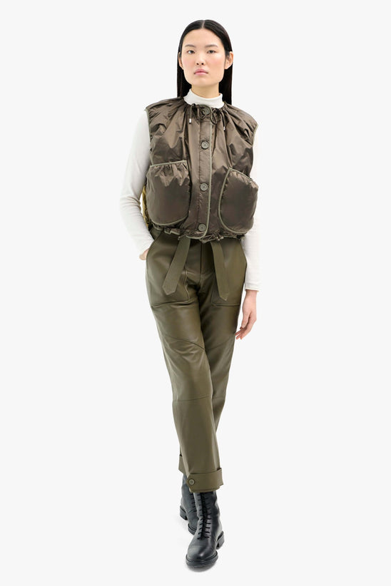 Reverse Model Image