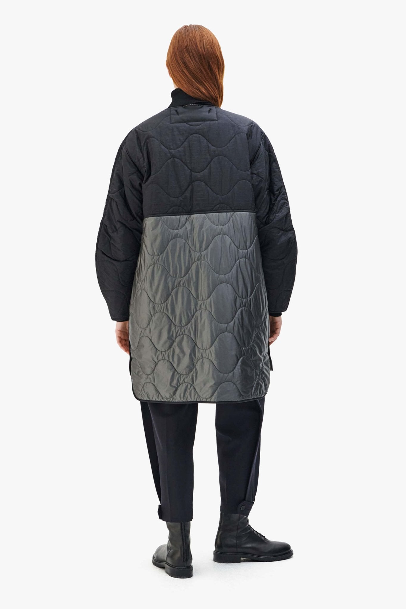 Signature Colourblock Quilt - Black / Dark Olive