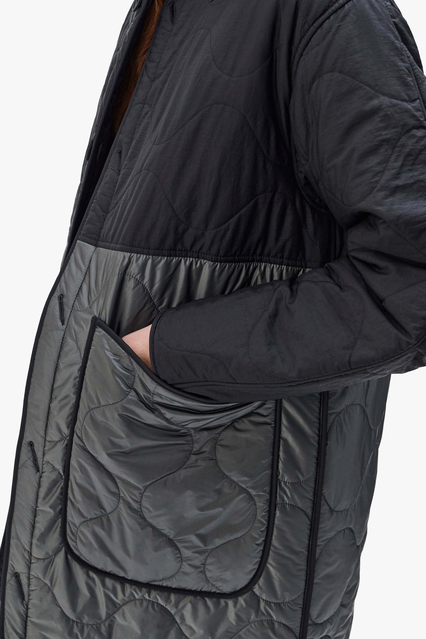 Signature Colourblock Quilt - Black / Dark Olive