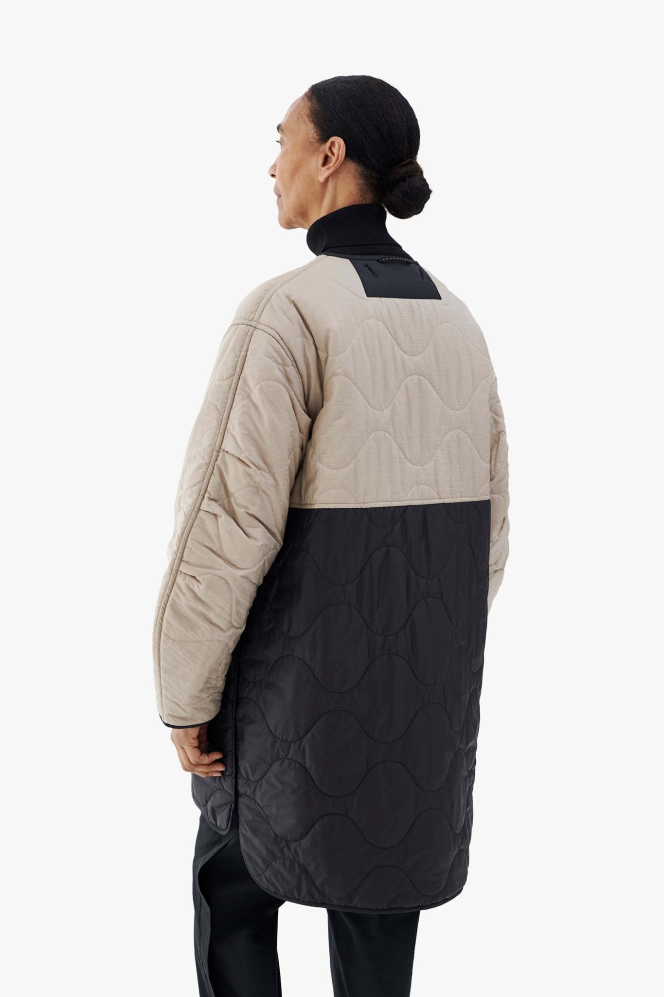 Signature Colourblock Quilt - Stone / Cobalt