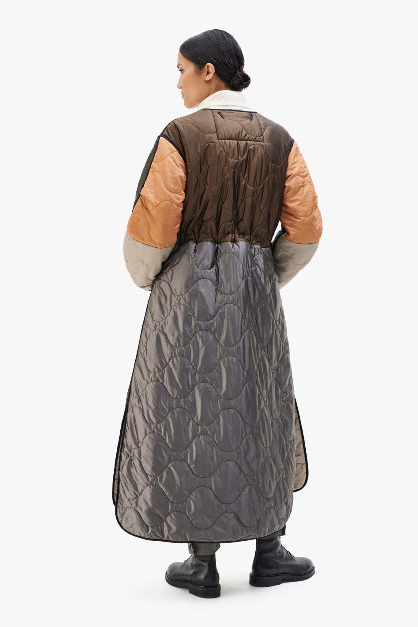 Signature Patchwork Long Quilt - Bronze / Stone