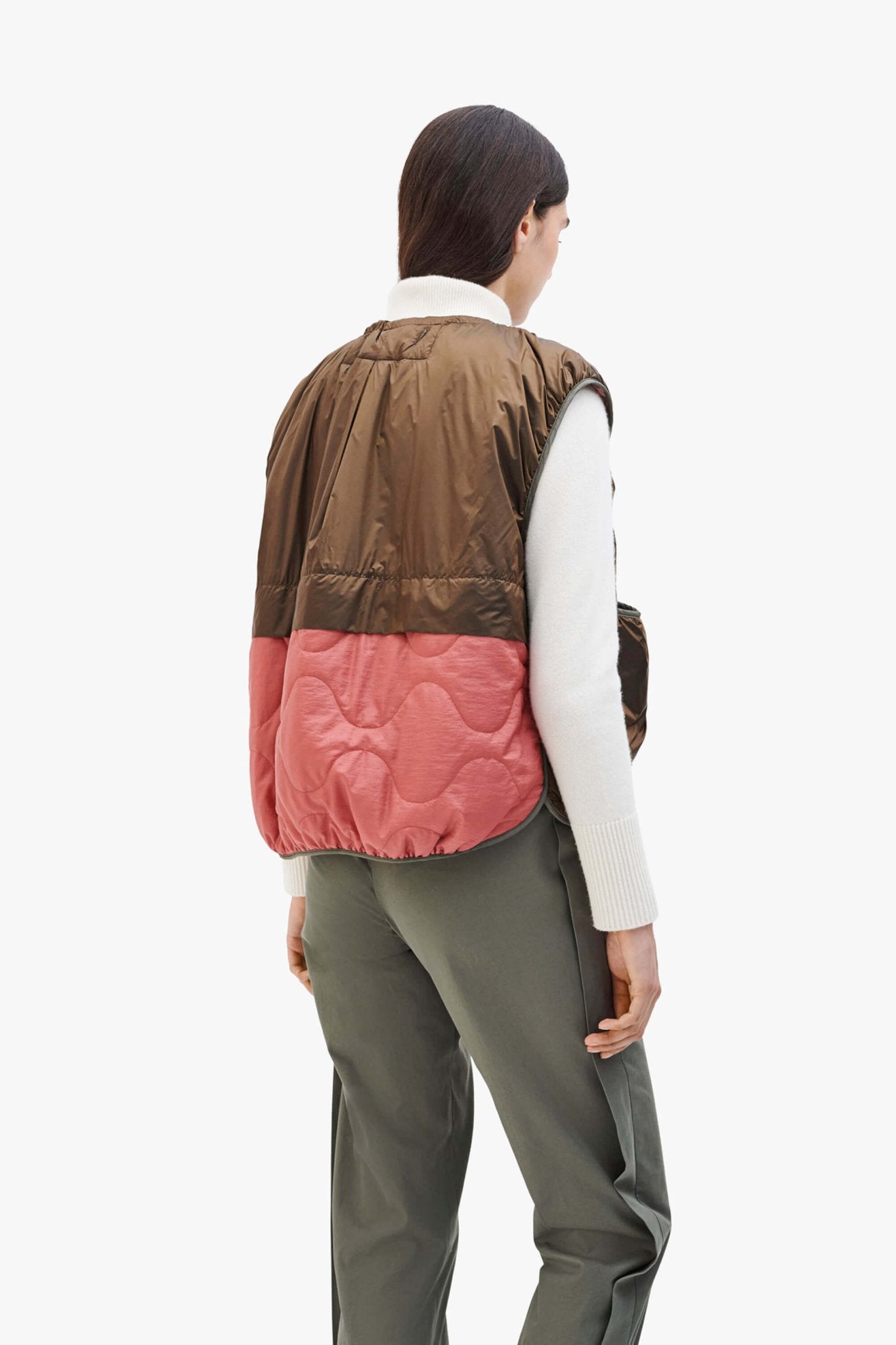 Parachute Quilted Vest - Bronze / Pale Pink