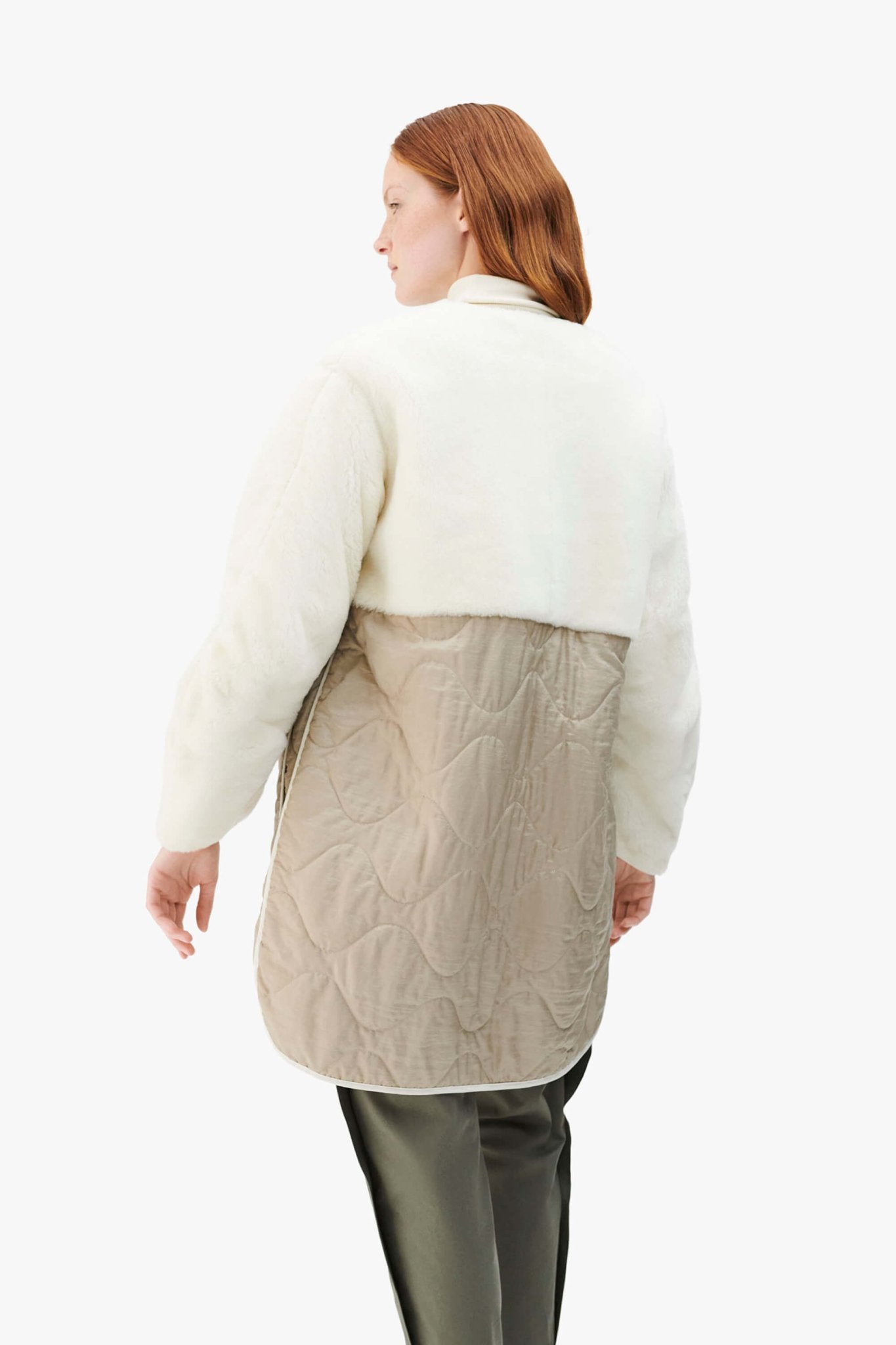 Signature Shearling Quilt - Stone / White
