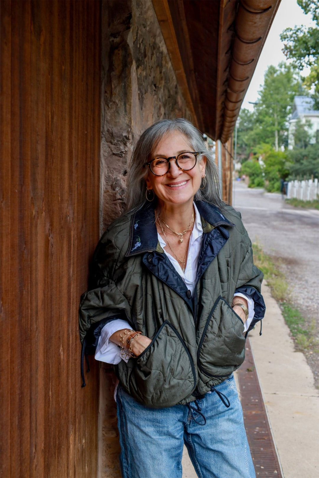 Joanie Schwarz