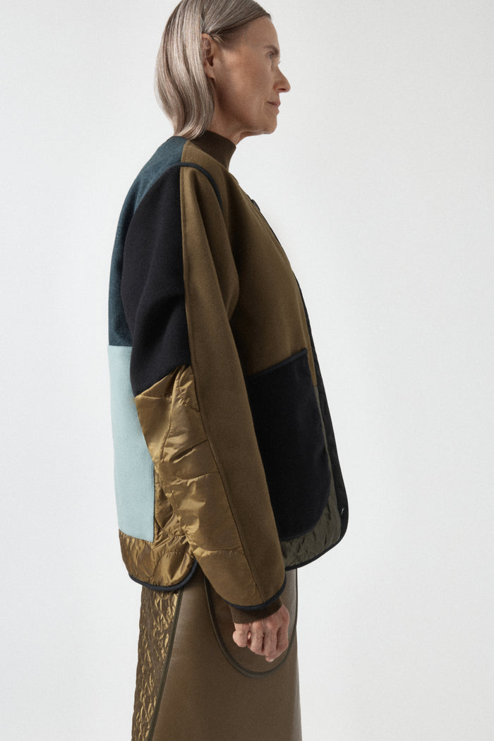 Signature Patchwork Wool Cropped Quilt - Moss / Mineral Green