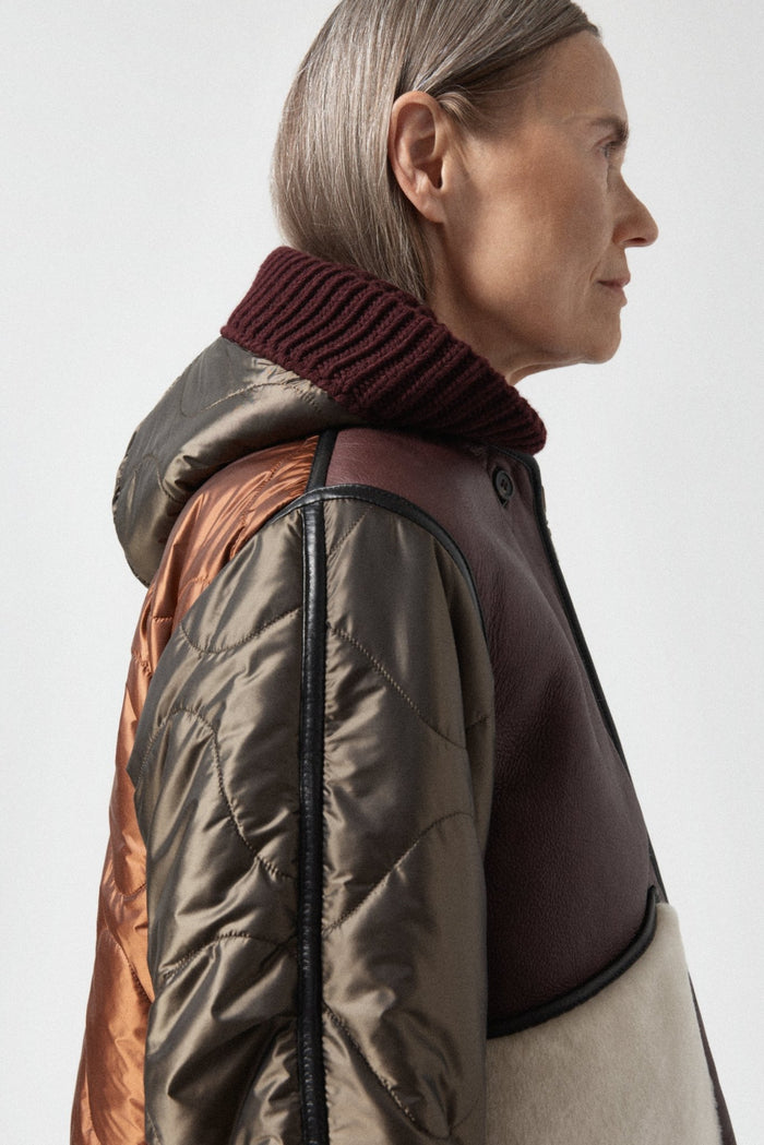 Knitted Hood - Wine / Peat