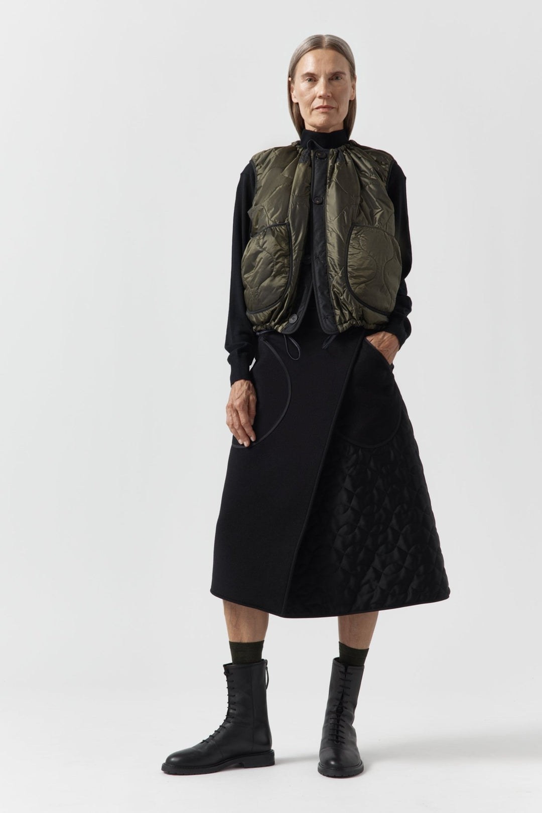 Parachute Quilted Vest - Dark Olive / Midnight