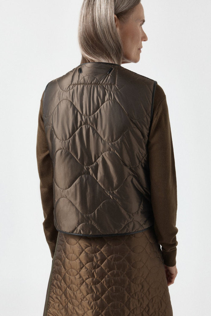 Aviator Shearling Vest - Oxblood / Pebble