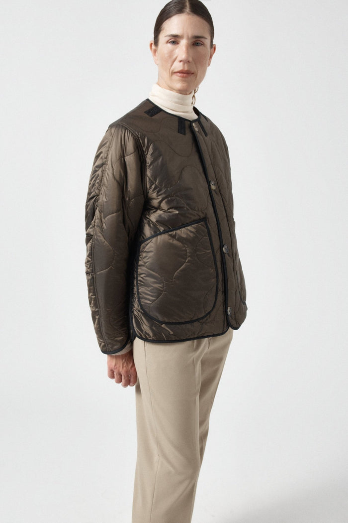 Signature Patchwork Wool Cropped Quilt - Camel / Peat