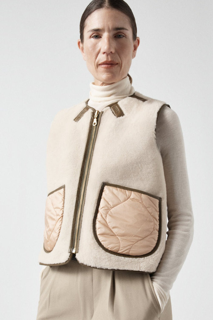 Reverse Model Image