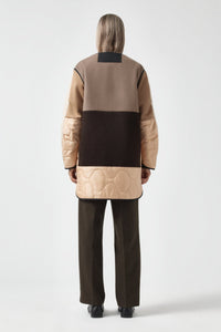 Signature Patchwork Wool Quilt - Stone & Peat / Stone