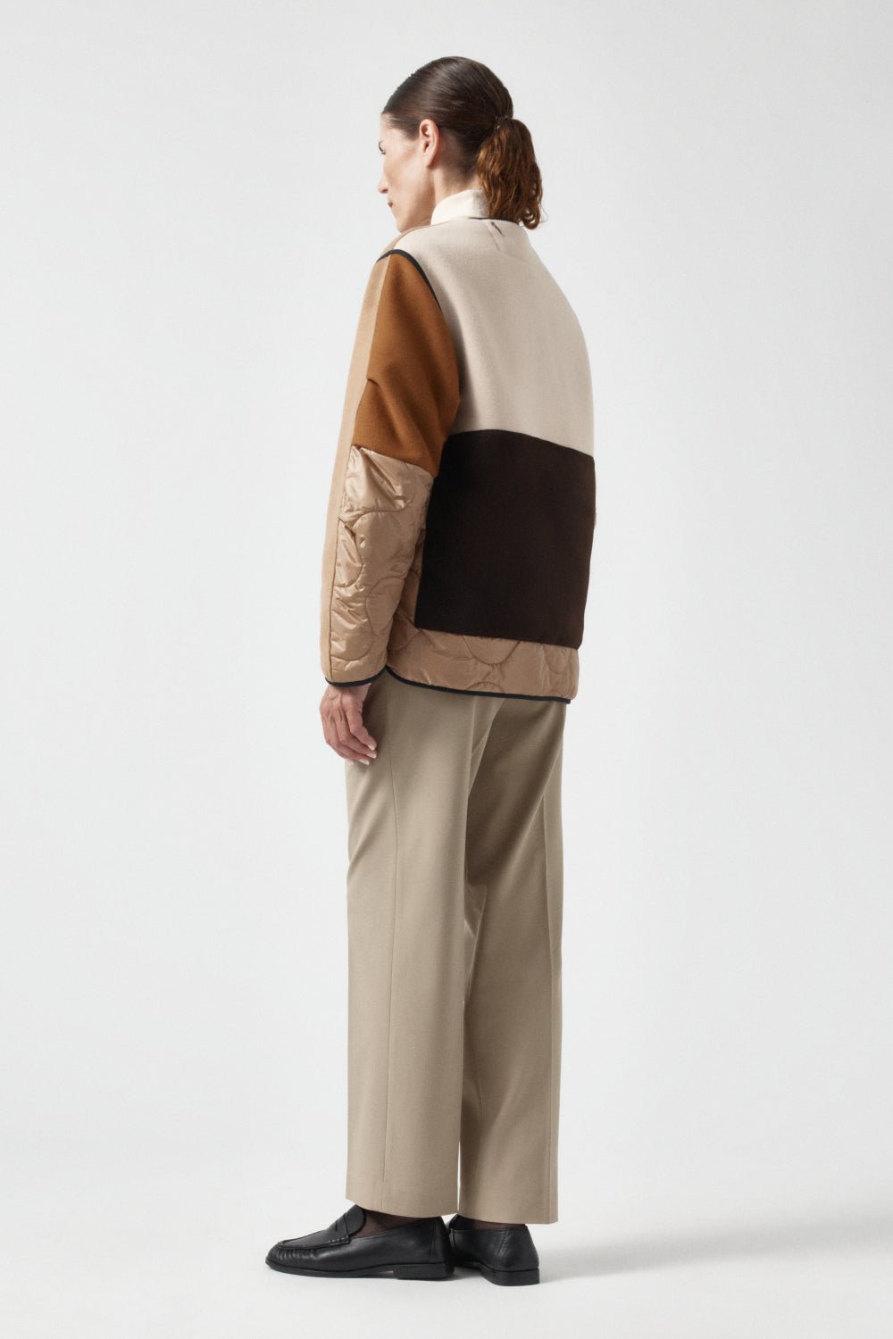 Signature Patchwork Wool Cropped Quilt - Camel / Peat