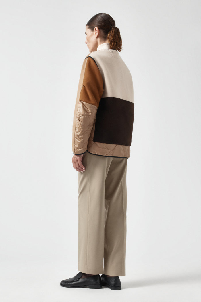 Signature Patchwork Wool Cropped Quilt - Camel / Peat