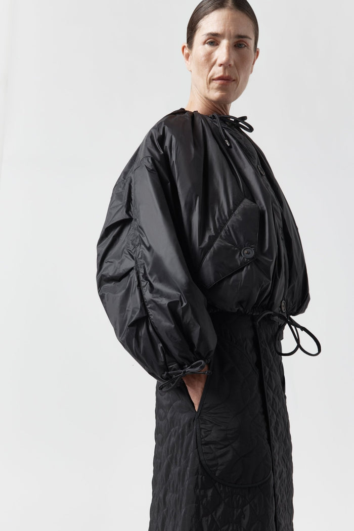 Reverse Model Image