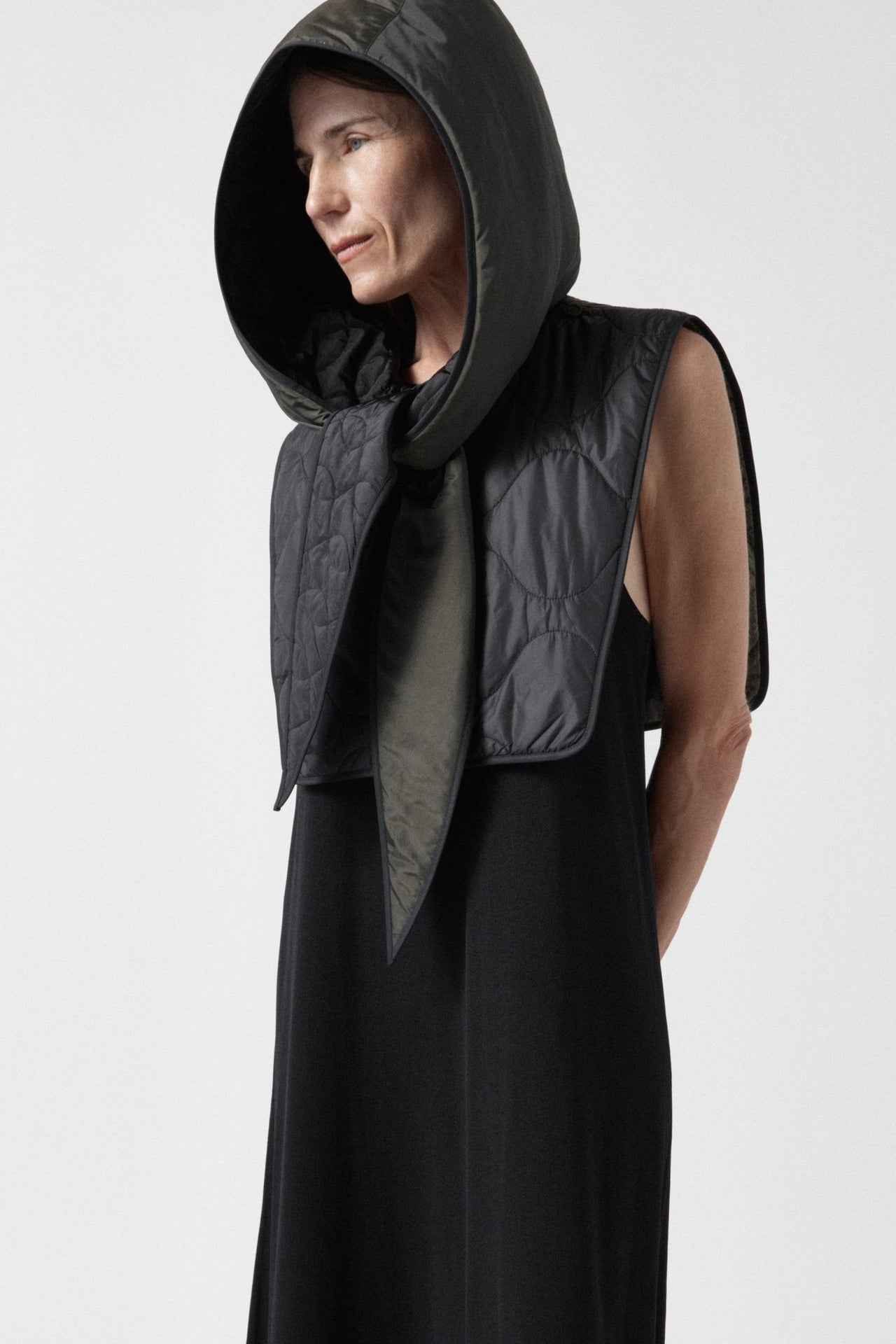 Silk Nylon Wrap Hood - Olive / Black