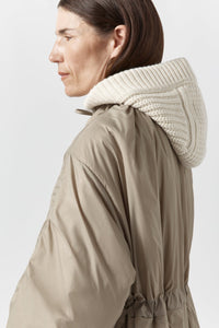 Knitted Hood - Ivory / Pale Sage