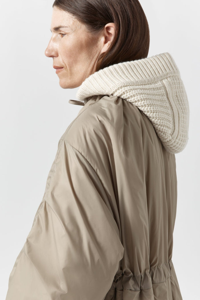 Knitted Hood - Ivory / Pale Sage