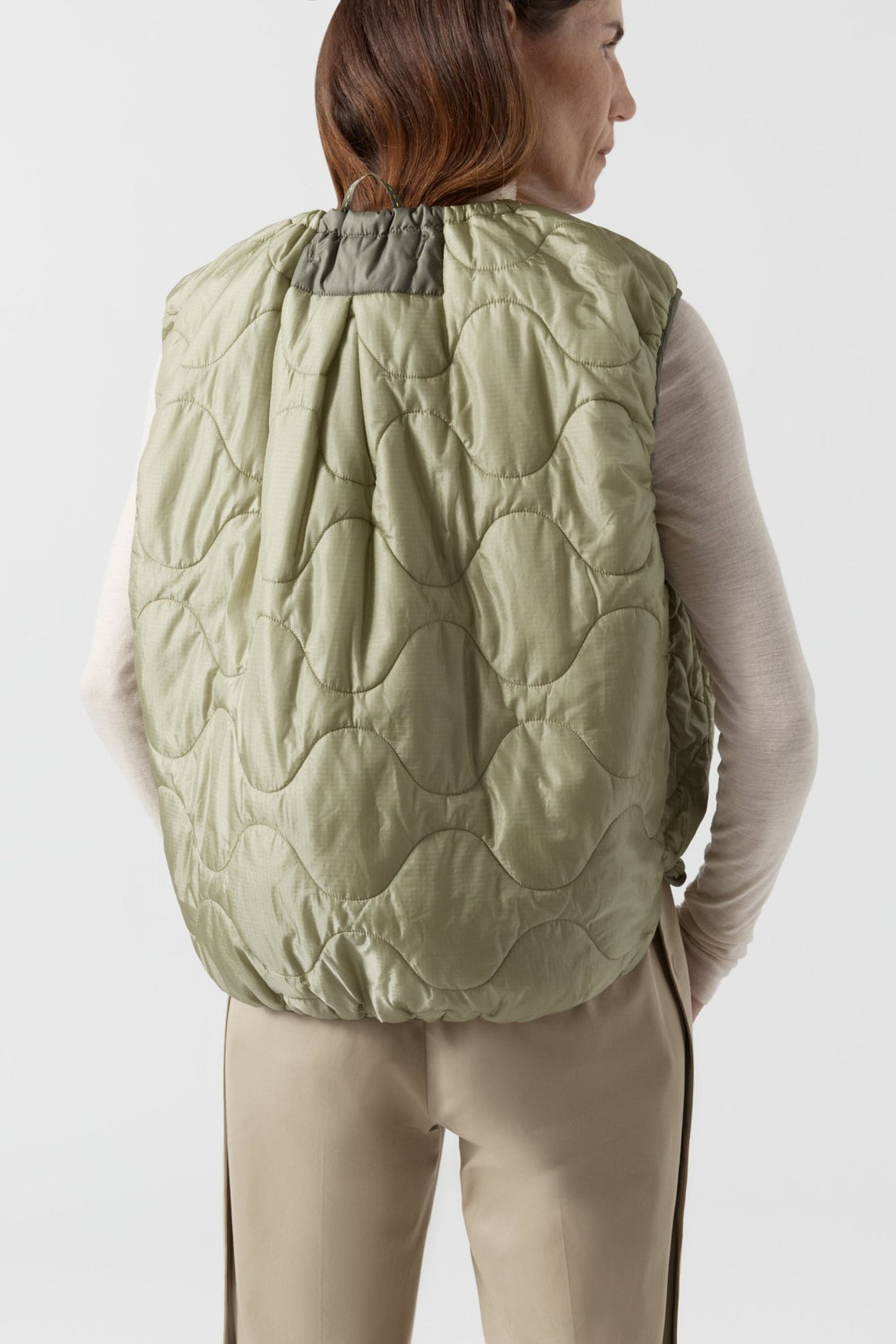 Parachute Quilted Vest - Pale Sage / White