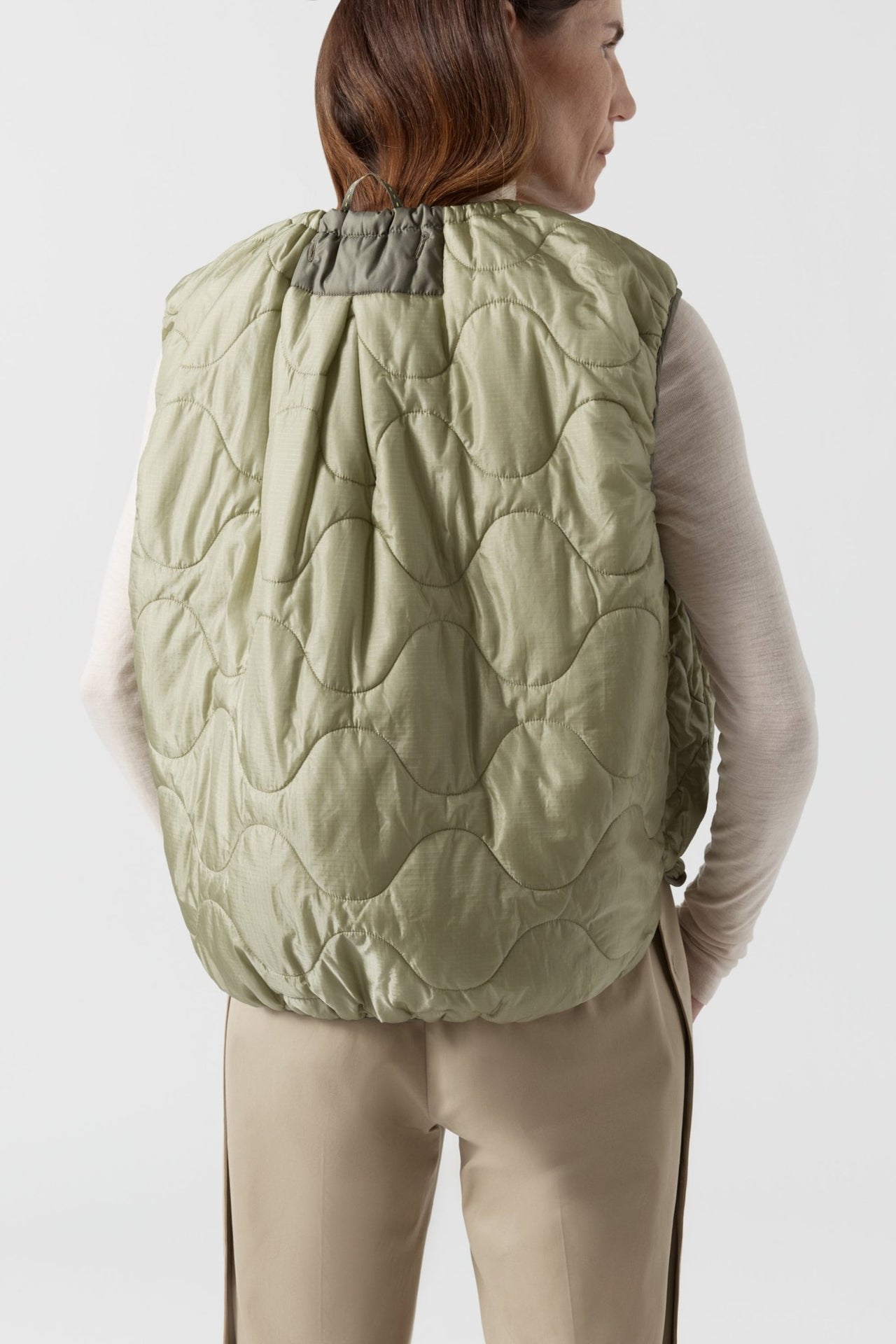 Parachute Quilted Vest - Pale Sage / White