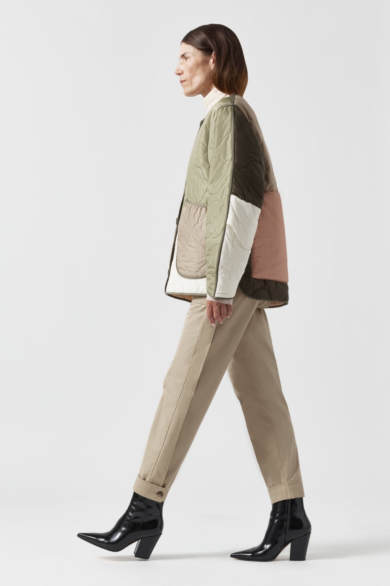 Signature Patchwork Cropped Quilt - Pale Sage / Peach