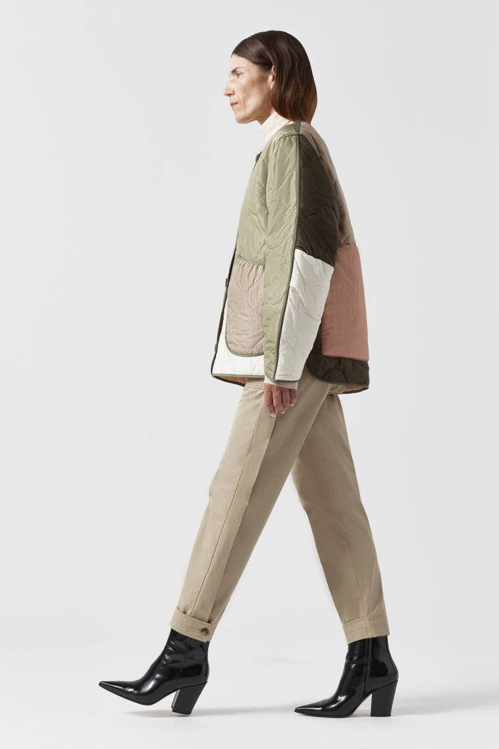 Signature Patchwork Cropped Quilt - Pale Sage / Peach