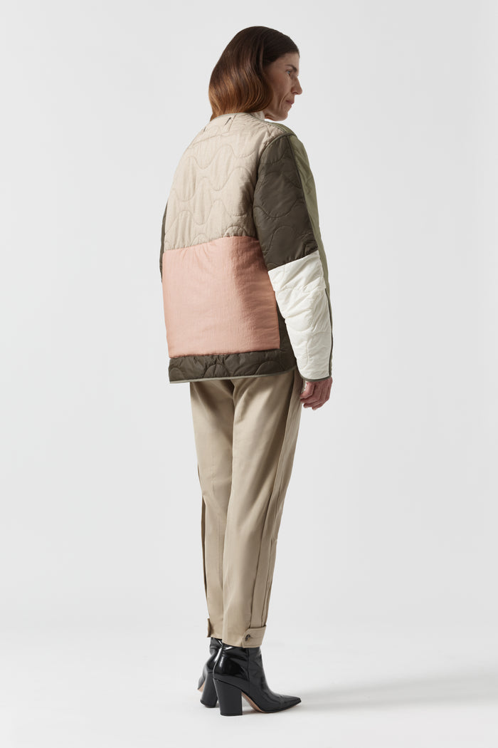 Signature Patchwork Cropped Quilt - Pale Sage / Peach