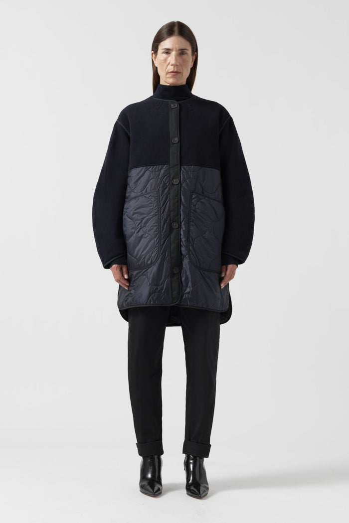 Signature Colourblock Wool Quilt - Navy / Black