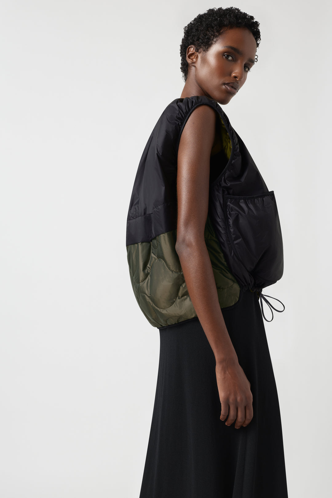 Parachute Quilted Vest - Antique Gold / Black