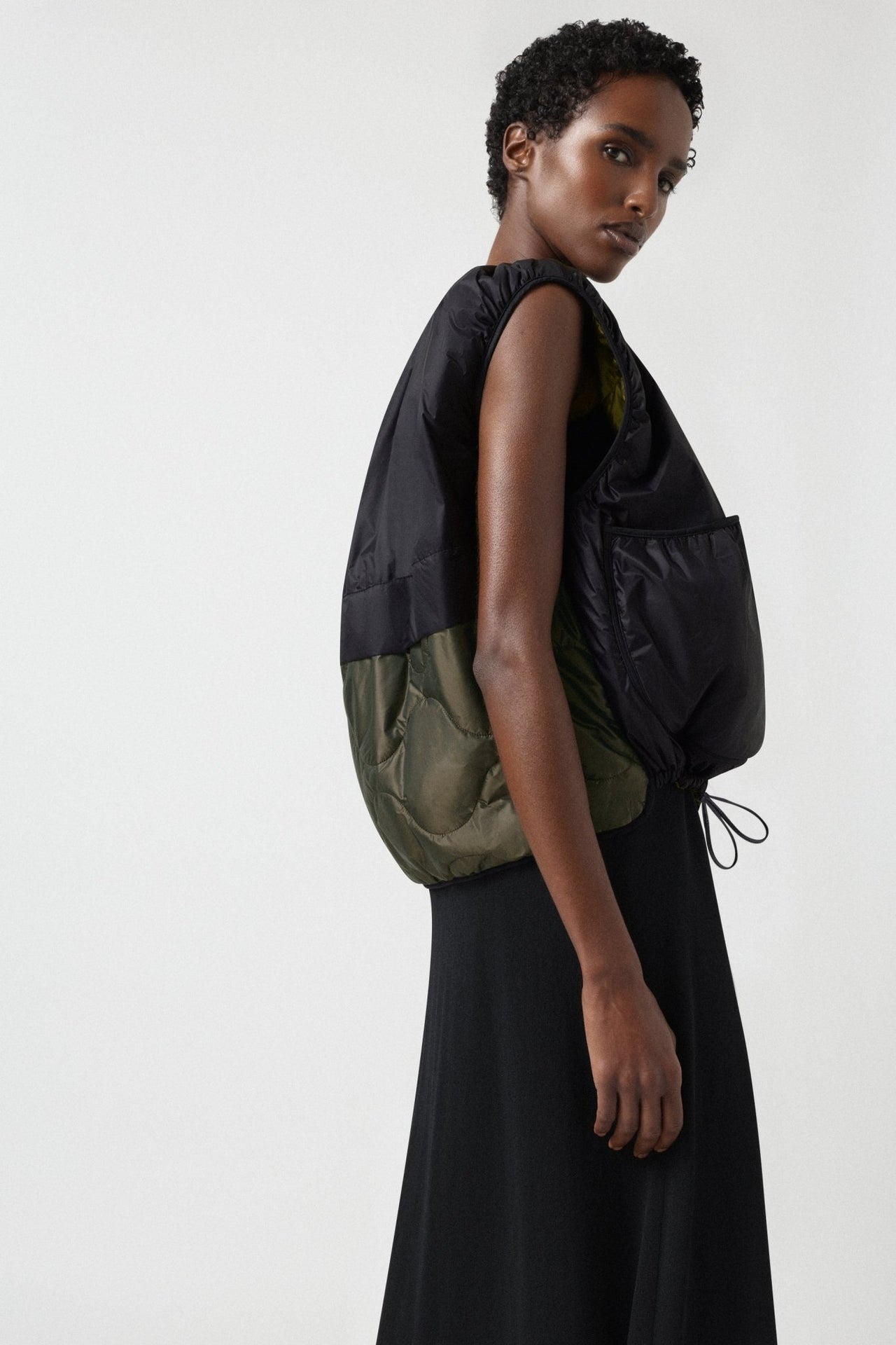 Parachute Quilted Vest - Antique Gold / Black