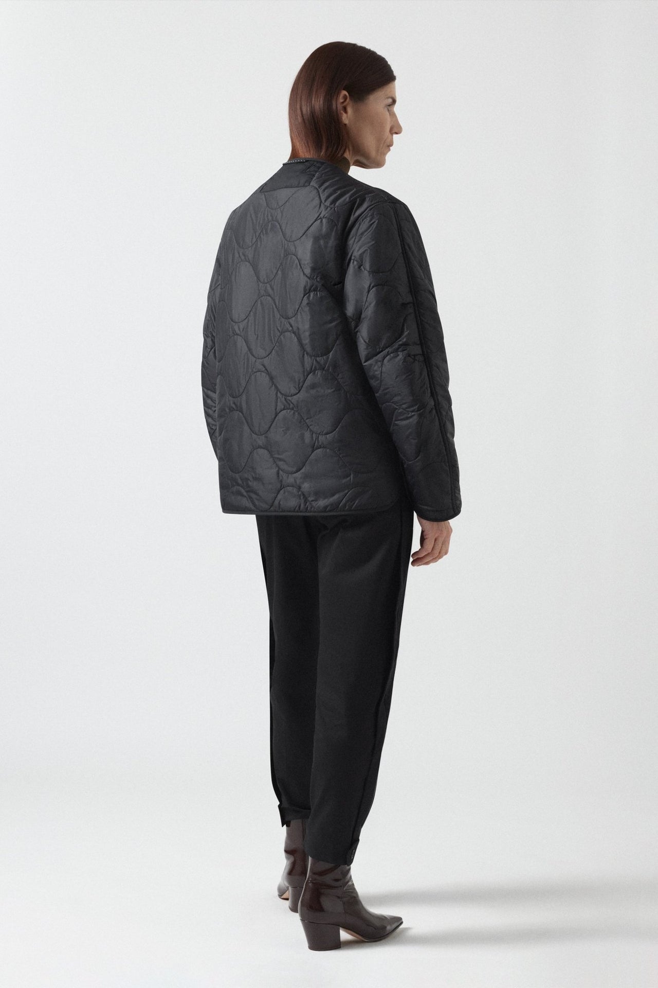 Signature Patchwork Cropped Quilt - Bordeaux / Black