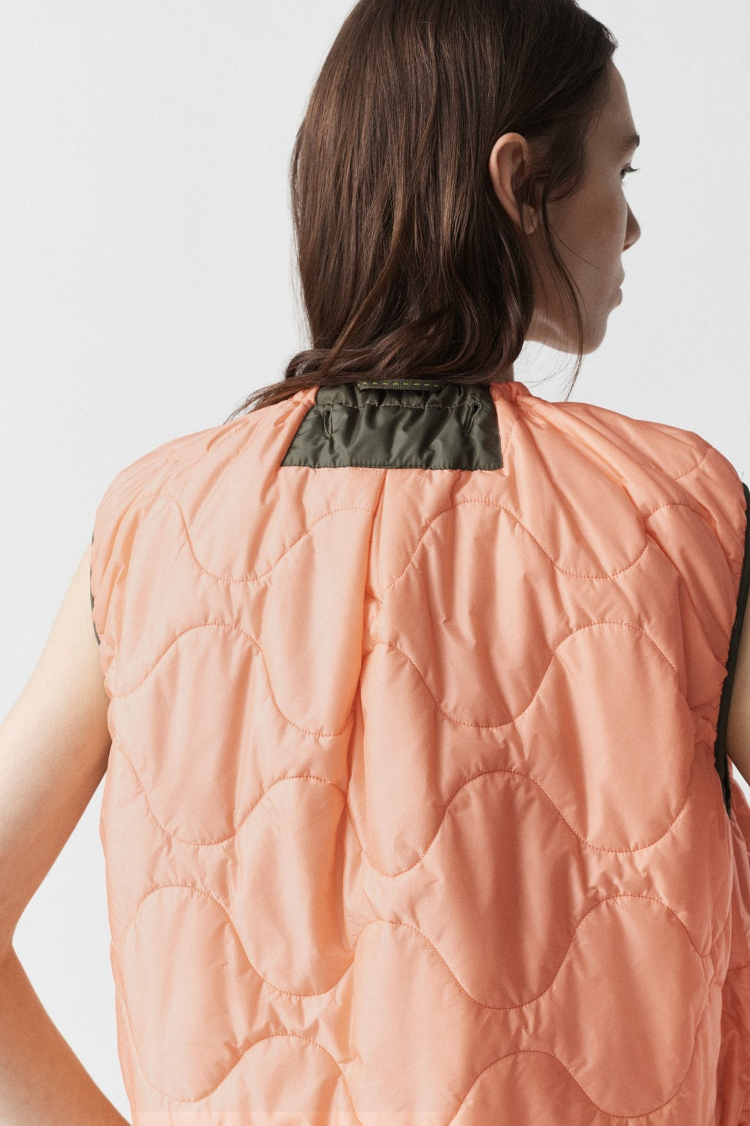 Parachute Quilted Vest - Bright Rose / Pale Olive