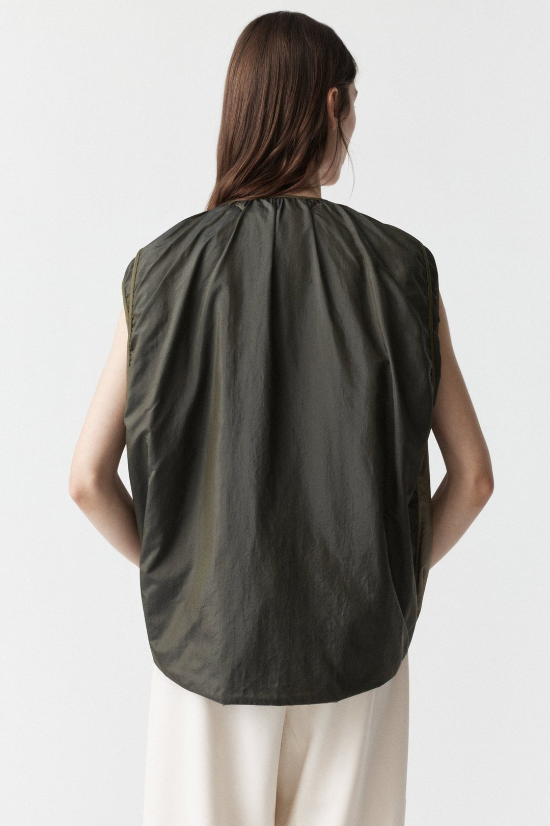 Parachute Silk Nylon Vest - Pale Olive / Oyster