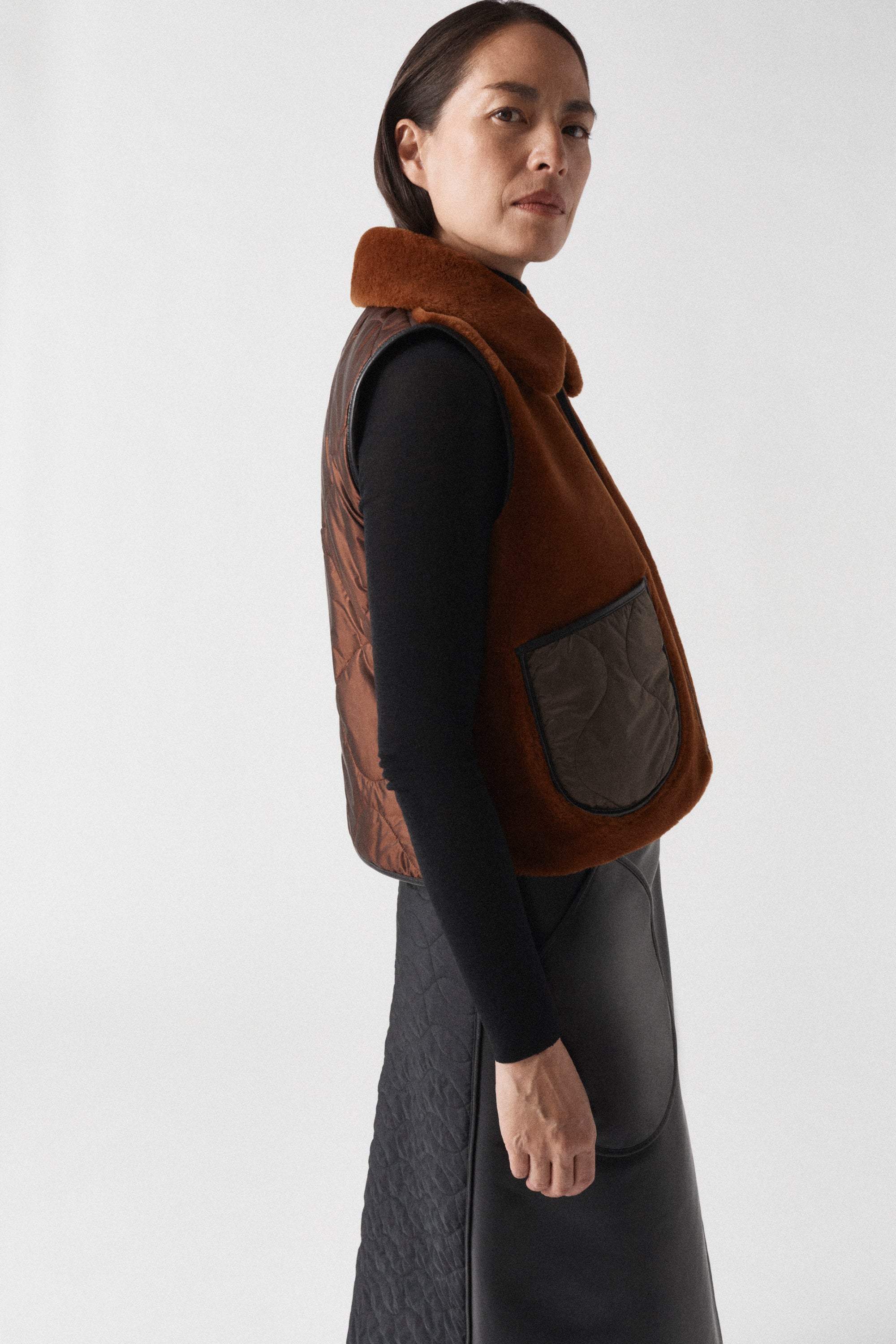 Aviator Shearling Latch Collar - Amber / Moss