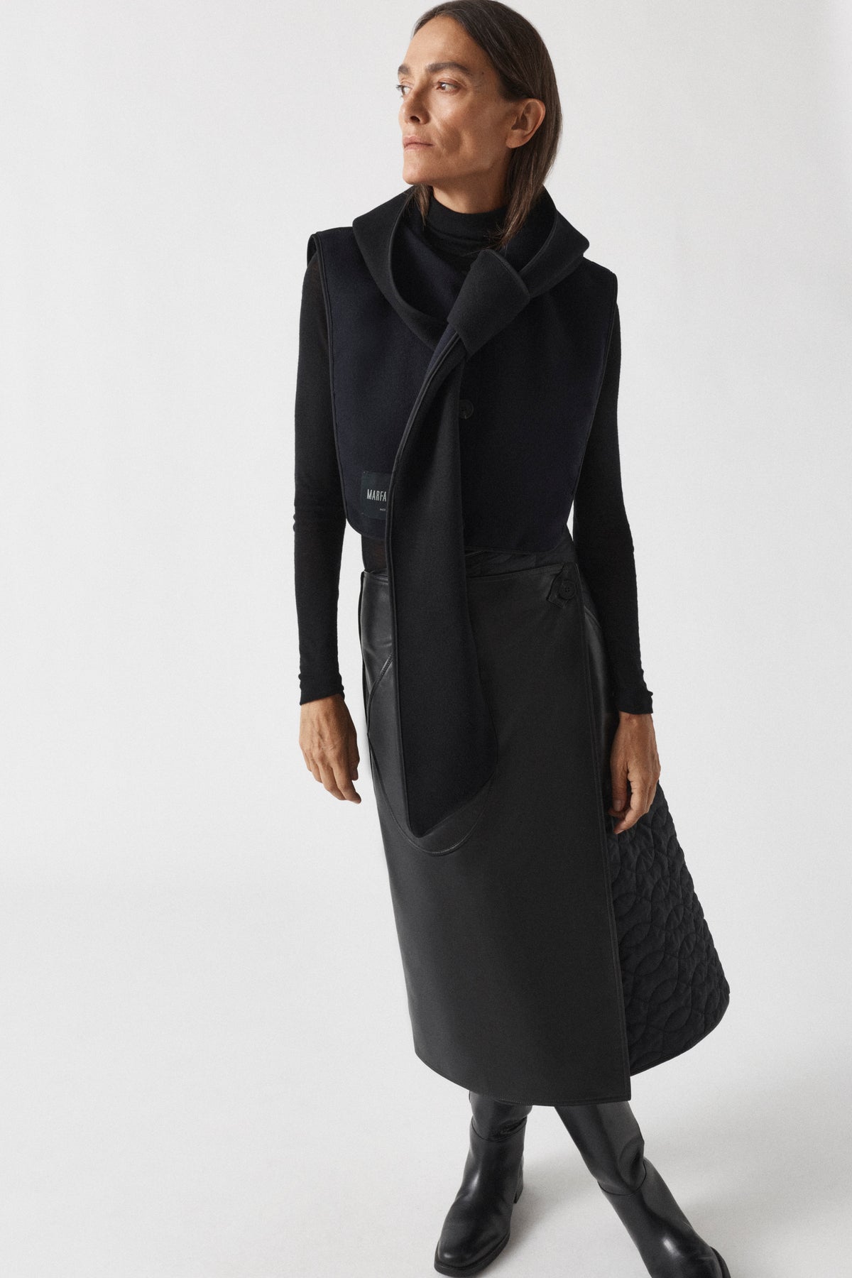 Wool Wrap Hood - Navy / Black