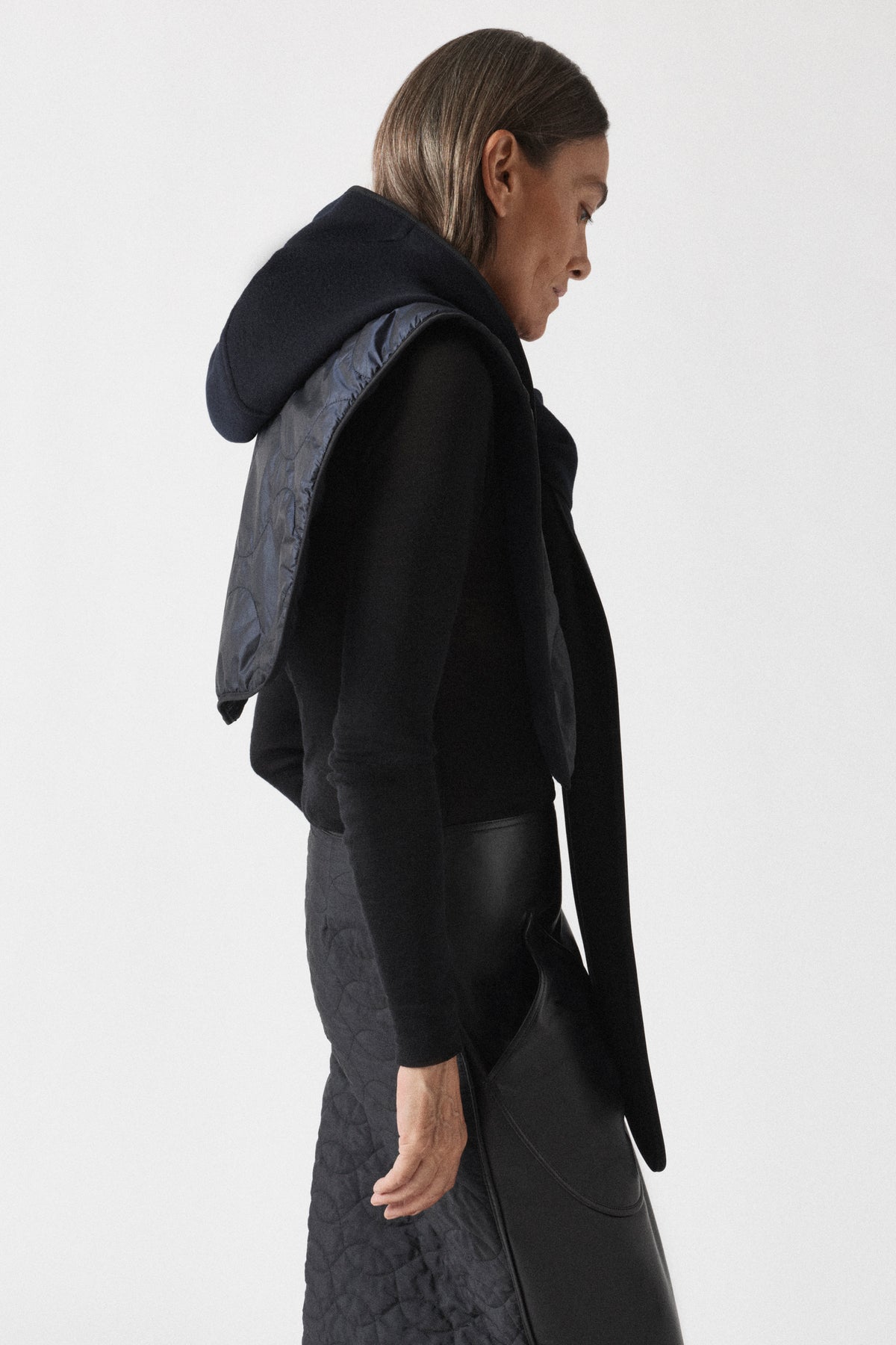 Wool Wrap Hood - Navy / Black