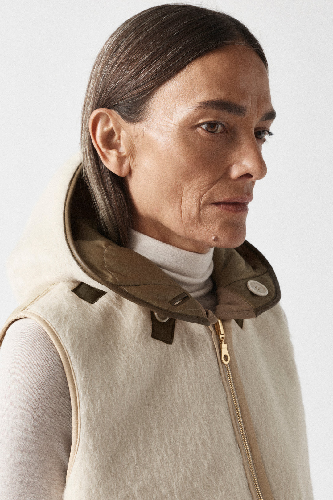 Alpaca Close Fit Hood - Natural Alpaca / Gold
