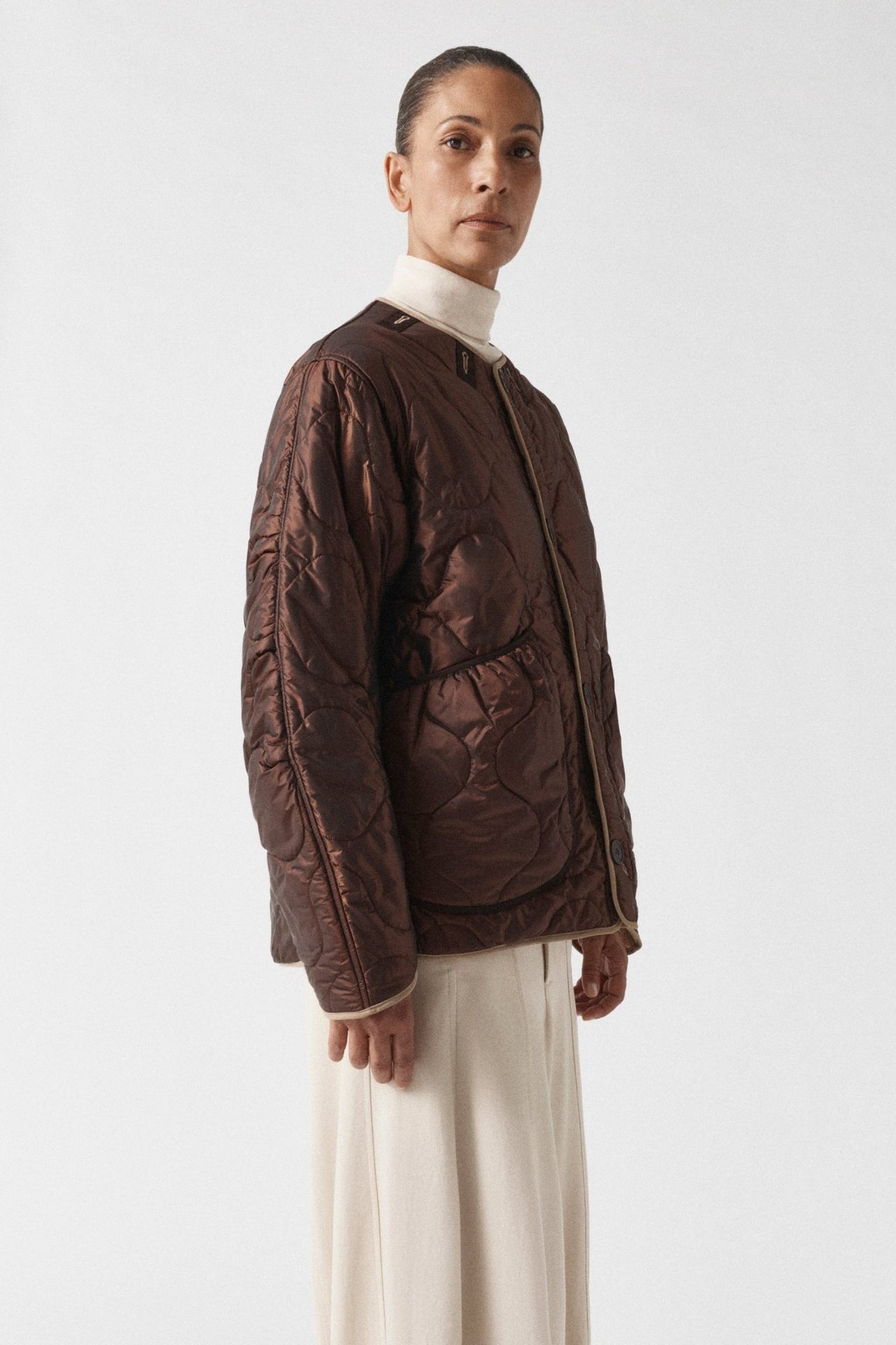 Signature Patchwork Cropped Quilt - Oyster / Dark Sienna