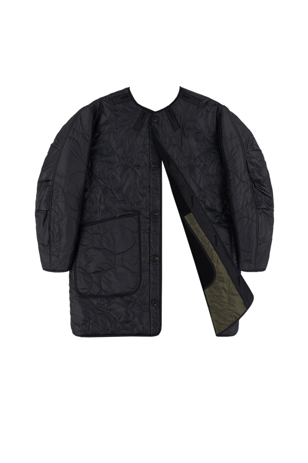 Signature Colourblock Wool Quilt - Navy / Black - Layer 6