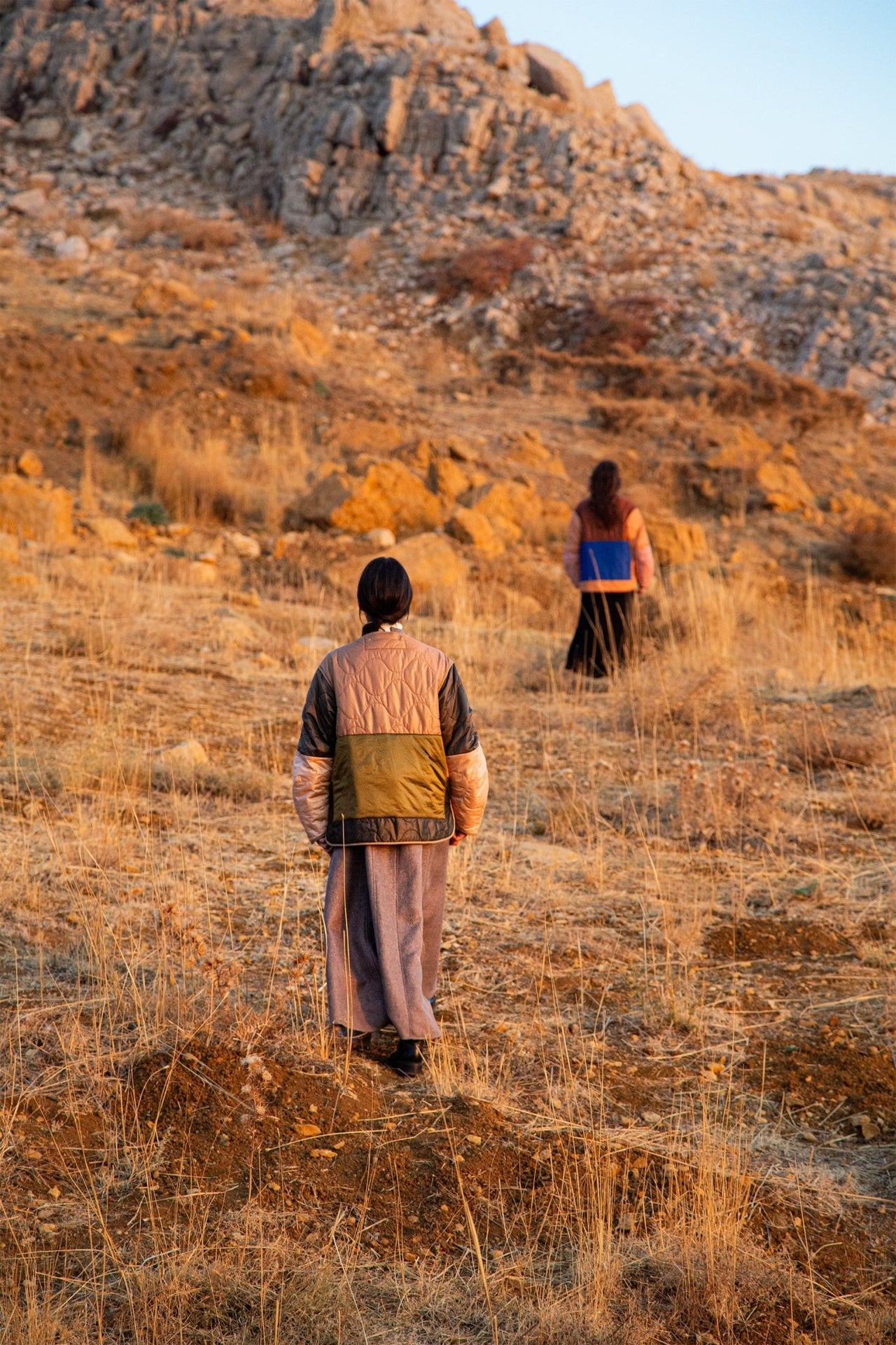 Signature Patchwork Cropped Quilt - Oyster / Antique Gold