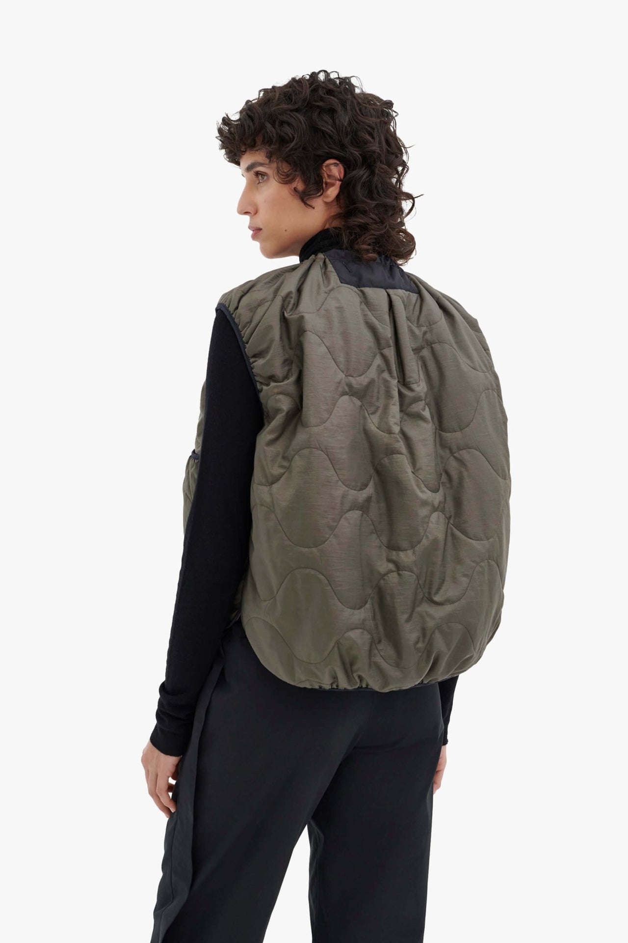 Parachute Quilted Vest - Dark Olive / Granite