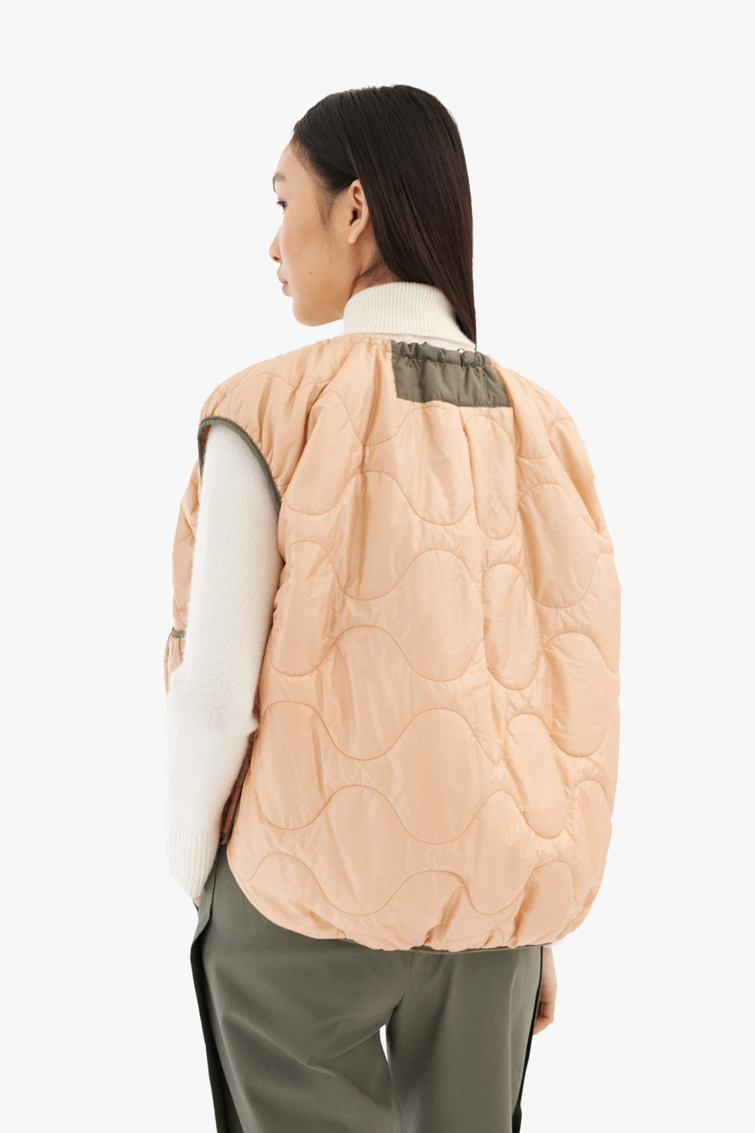 Parachute Quilted Vest - Mocha Brown / Soft Peach