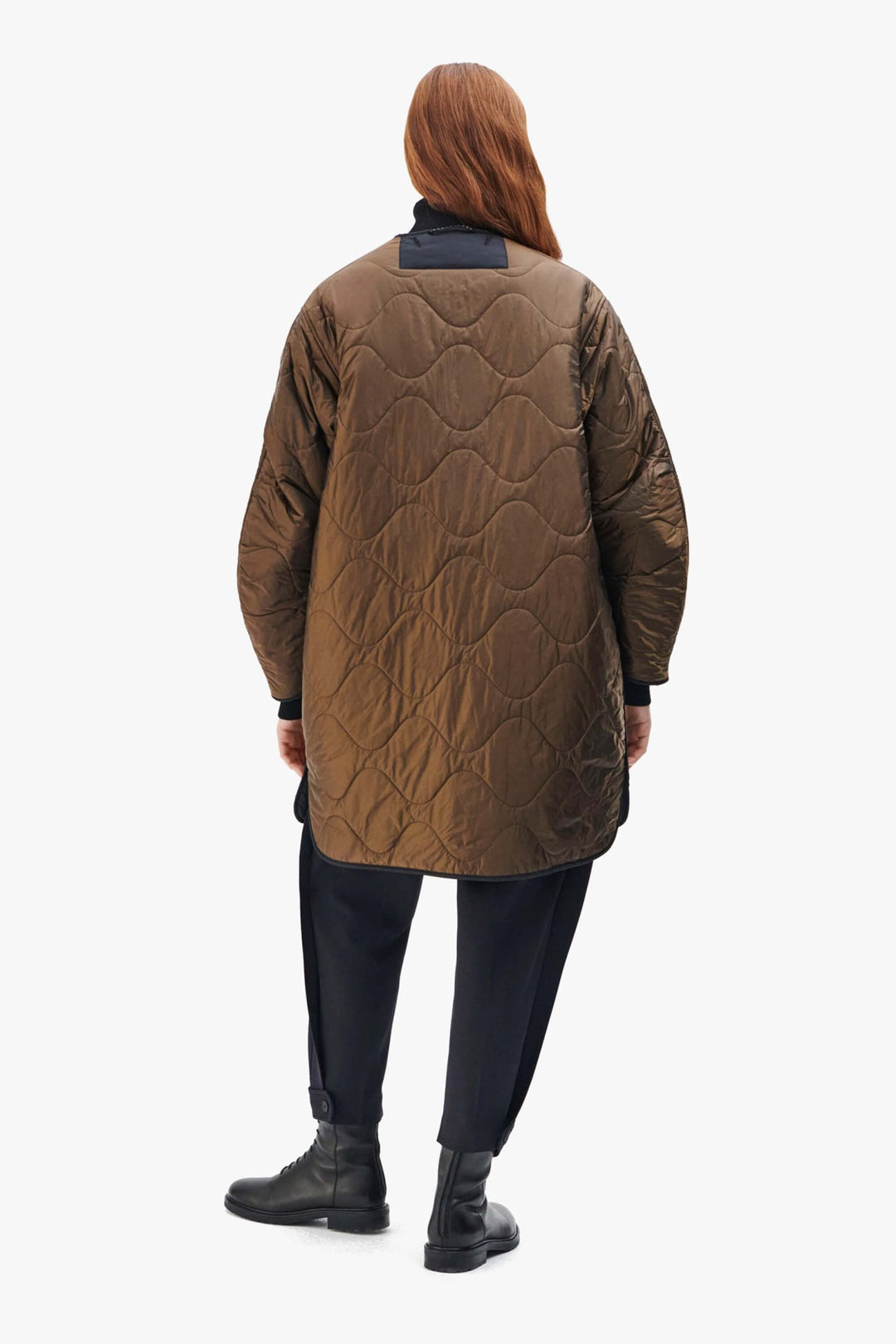 Signature Quilt - Black / Bronze