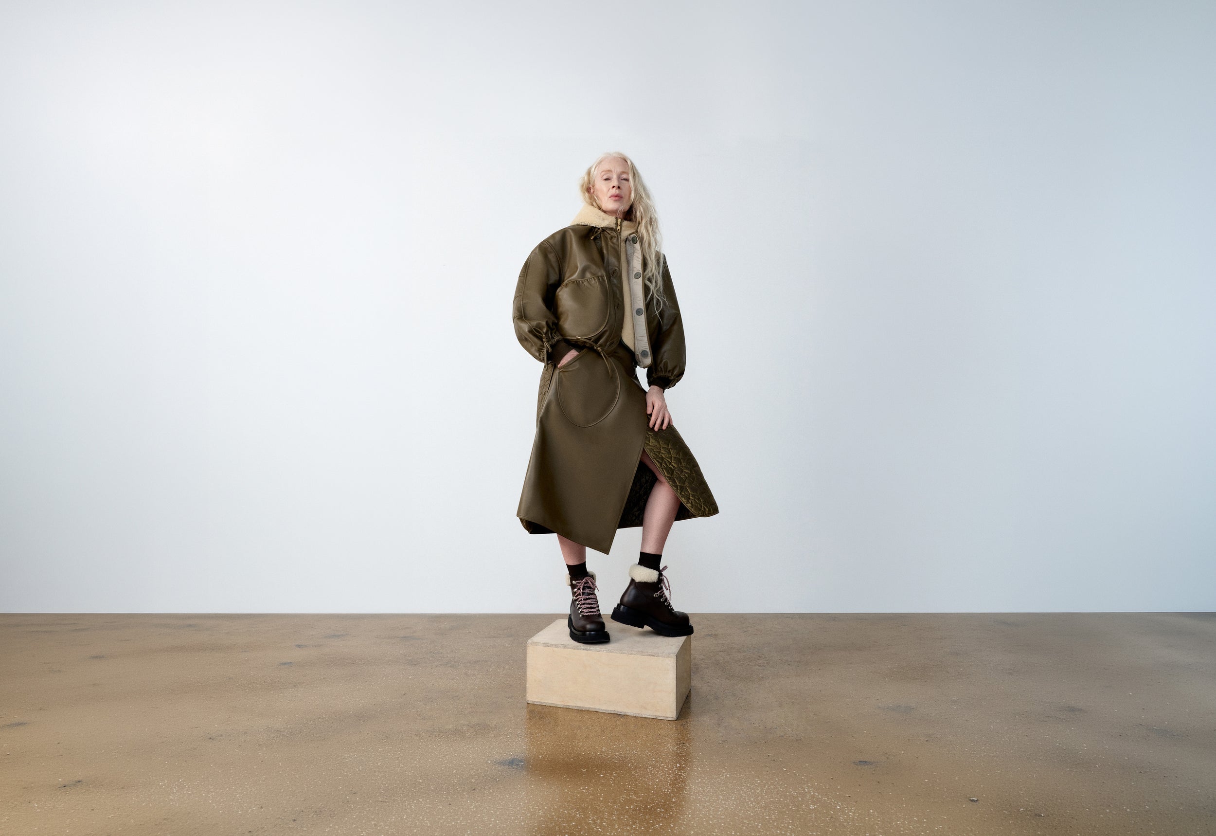 bonded leather / quilted nylon